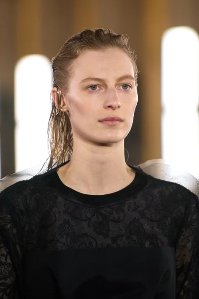 Look 89